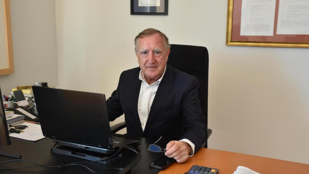 Enrique Pascual, presidente de la Cámara de Contratistas de Castilla y León, durante una entrevista en El Español - Noticias de Castilla y León