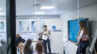 Lina Marcela impartiendo un taller formativo en la última edición del proyecto 'JUNTAS'.