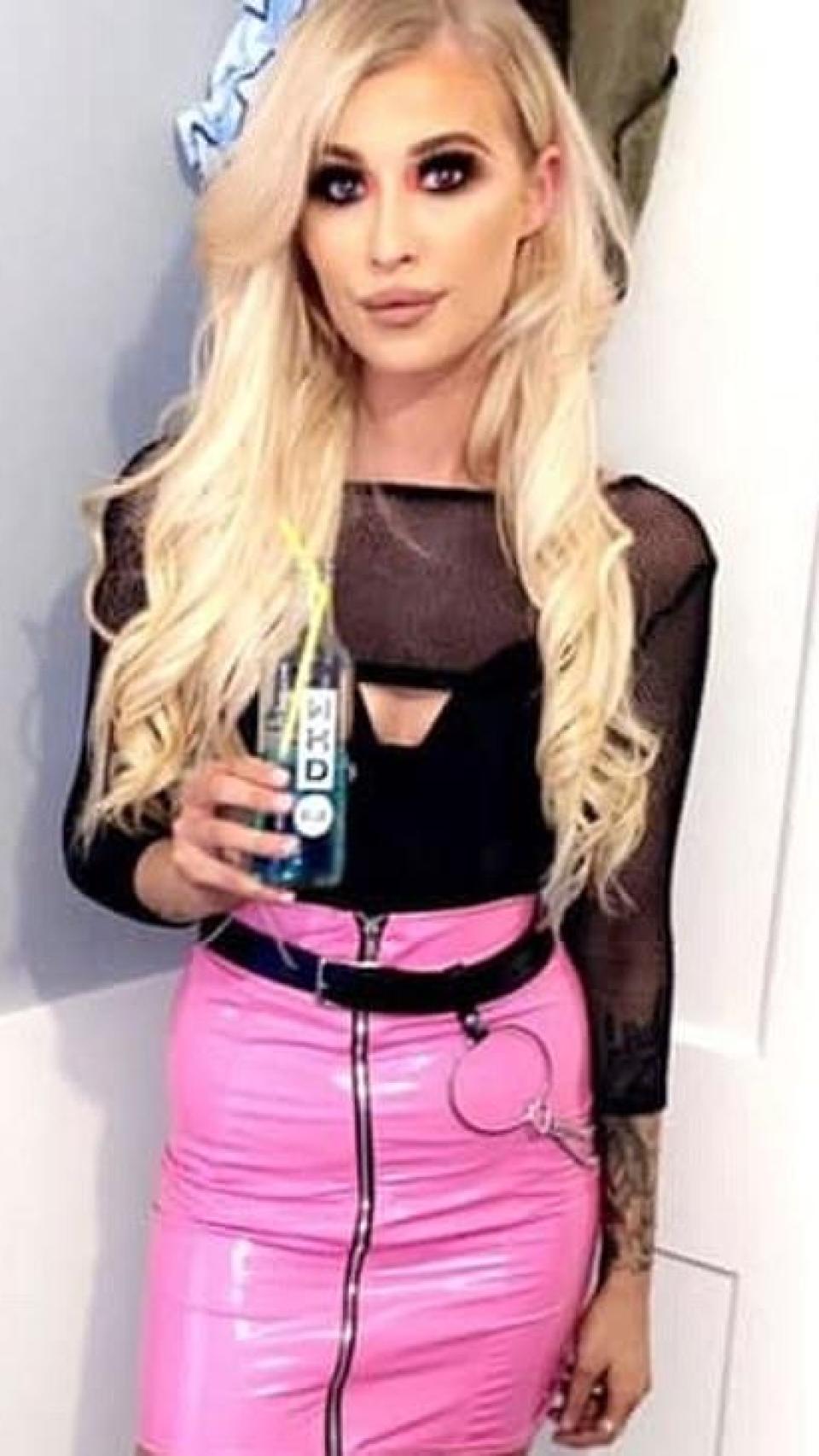 Amy Connor de 23 años murió en 2020 en Ibiza Rocks.