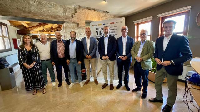 El presidente del Gobierno, Jorge Azcón, en el festival vino Somontano.