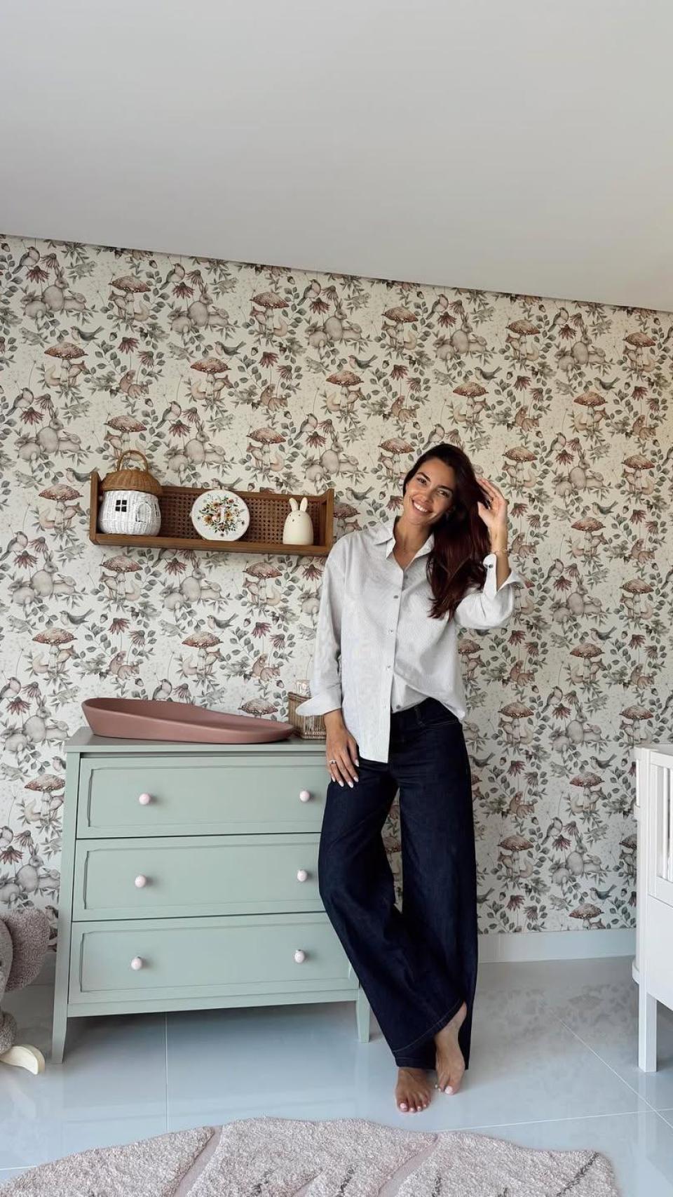 La habitación de mi bebé casi está terminada, dice la modelo en sus redes sociales.