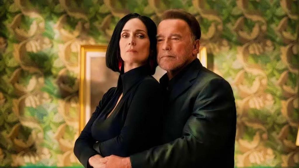 Carrie-Anne Moss y Arnold Schwarzenegger en 'Fubar'.