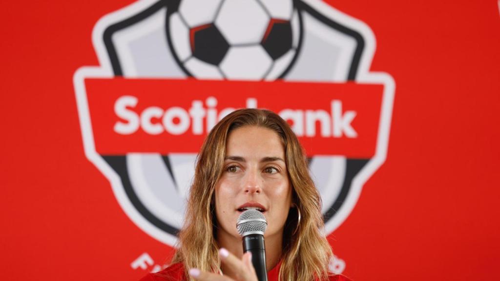 Alexia Putellas, durante la rueda de prensa que dio en México