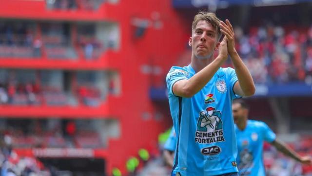 Paulino de la Fuente refuerza el ataque maño.