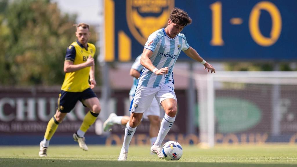 Carlos Dotor durante el Oxford United vs Málaga CF.