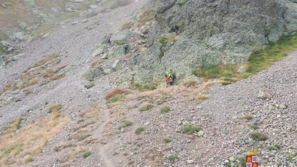 Rescatado in extremis un montañero exhausto en el pico Curavacas tras una caída