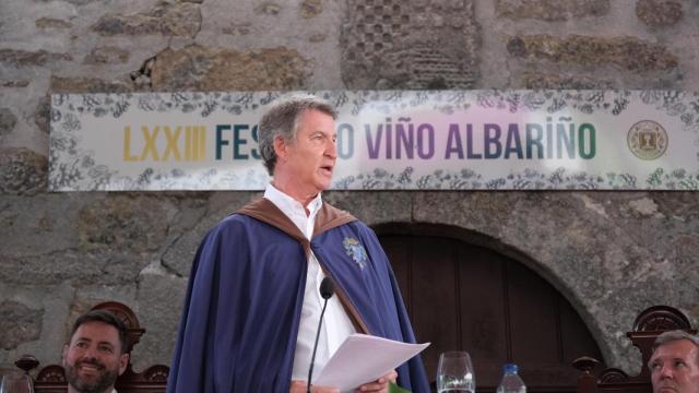 Alberto Núñez Feijóo, asiste a la Feria del Albariño de Cambados 2025.