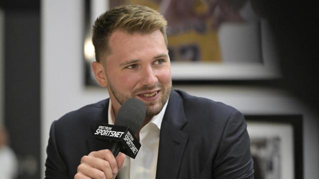 Luka Doncic, durante la rueda de prensa posterior a su renovación por los Lakers.