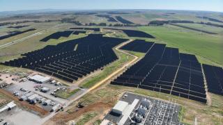 Imagen aérea de las plantas solares en Carmona