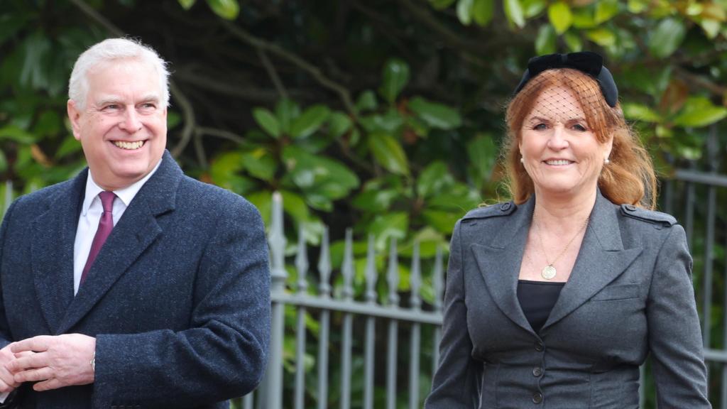 Andrés de York junto a Sarah Ferguson, su exmujer, en una imagen tomada en 2024.