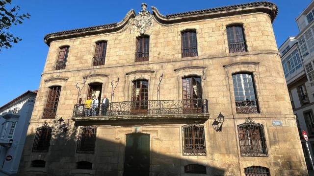 Primeras visitas a la Casa Cornide