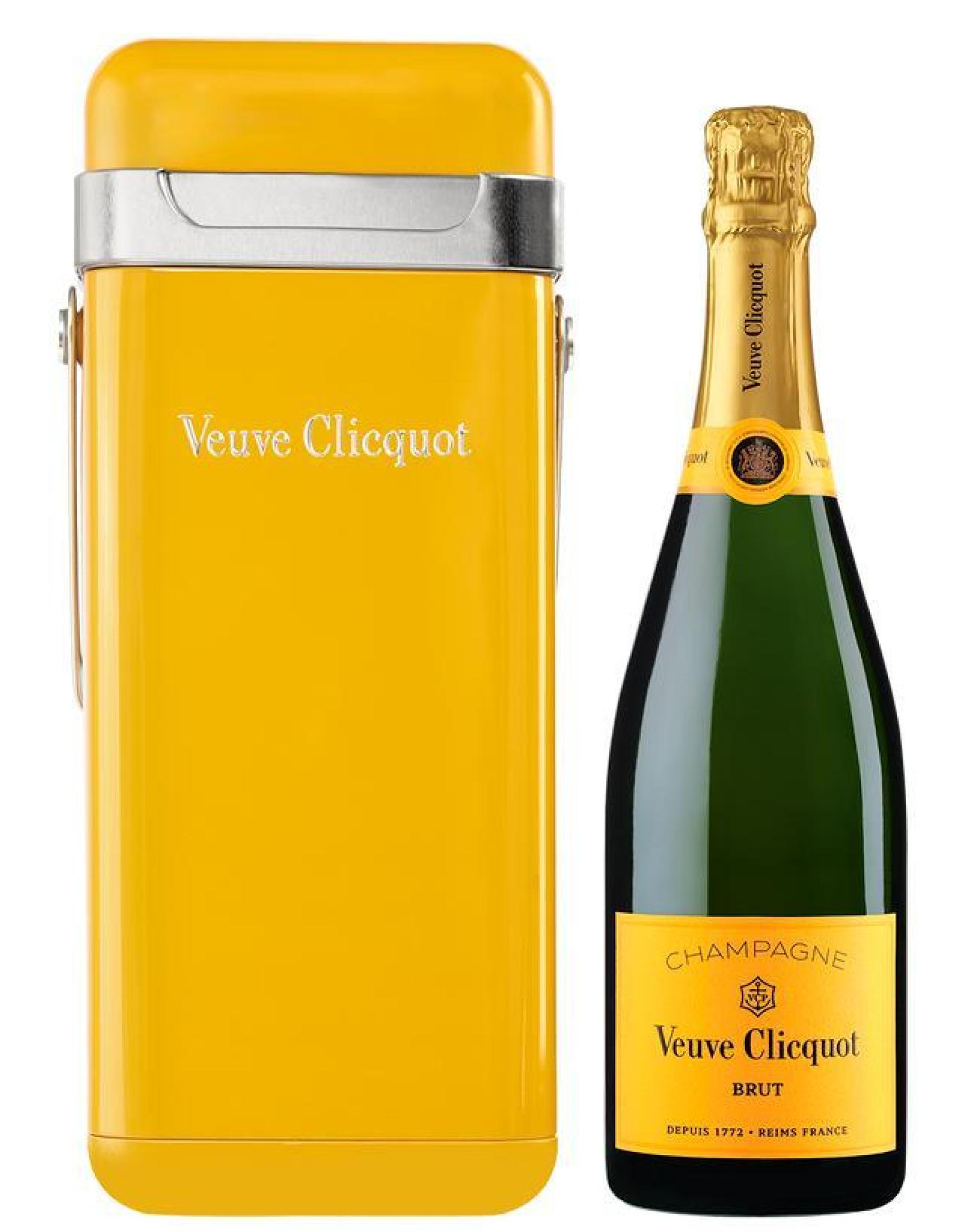 El pack de Veuve Clicquot con una nevera especial para que el champán no se caliente.