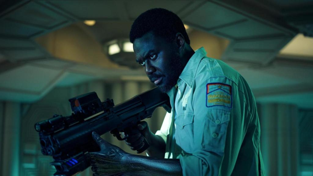 Babou Ceesay en una imagen de 'Alien: Planeta Tierra'.