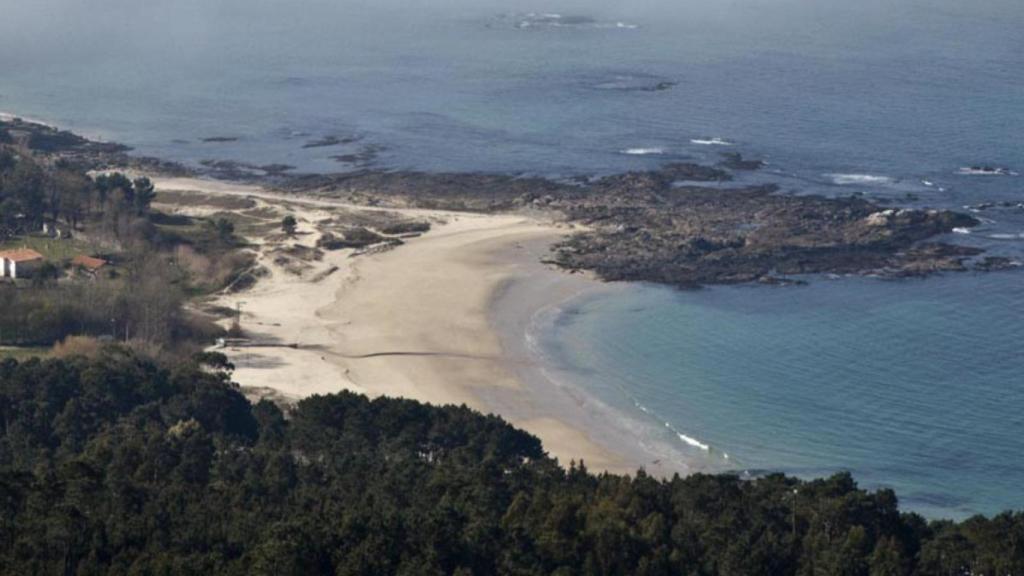 Playa de Caveiro, a escasos kilómetros de Porto do Son.