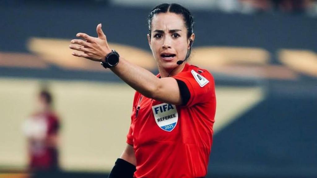 Katia Itzel, la árbitra mexicana amenazada tras un partido de fútbol.