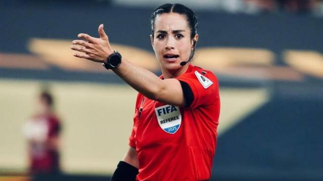 Katia Itzel, la árbitra mexicana amenazada tras un partido de fútbol.