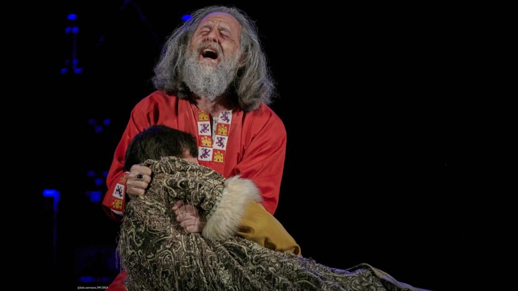 Jesús Lozano en un momento de 'Alfonso X, la última cantiga'. Foto: Luis Carrasco/Festival de Alcántara