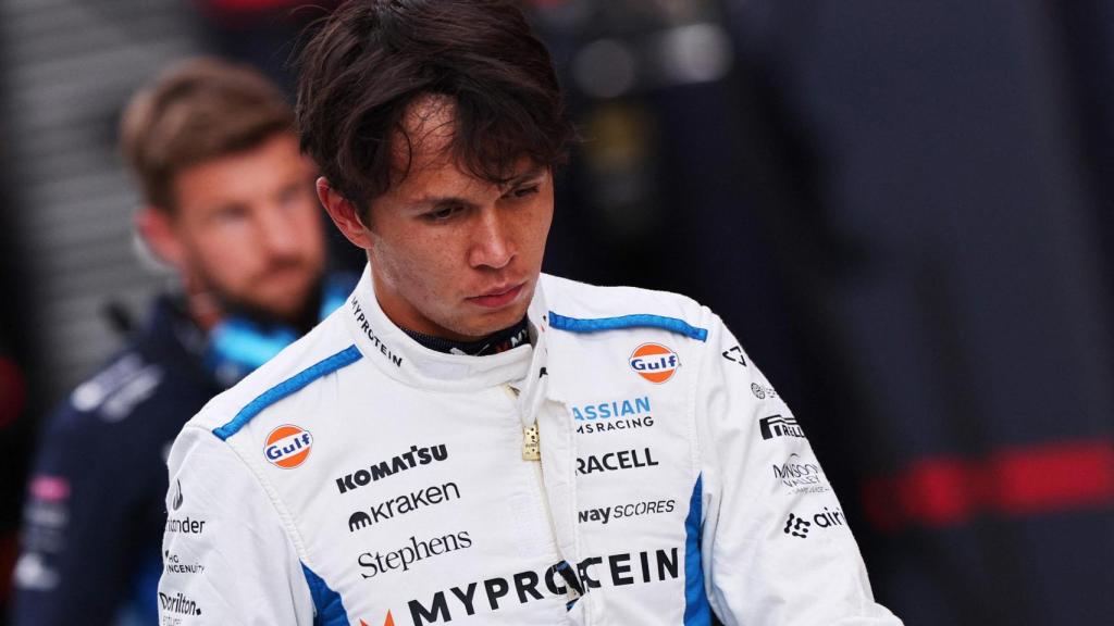 Alex Albon, con gesto contrariado tras el GP de Hungría.