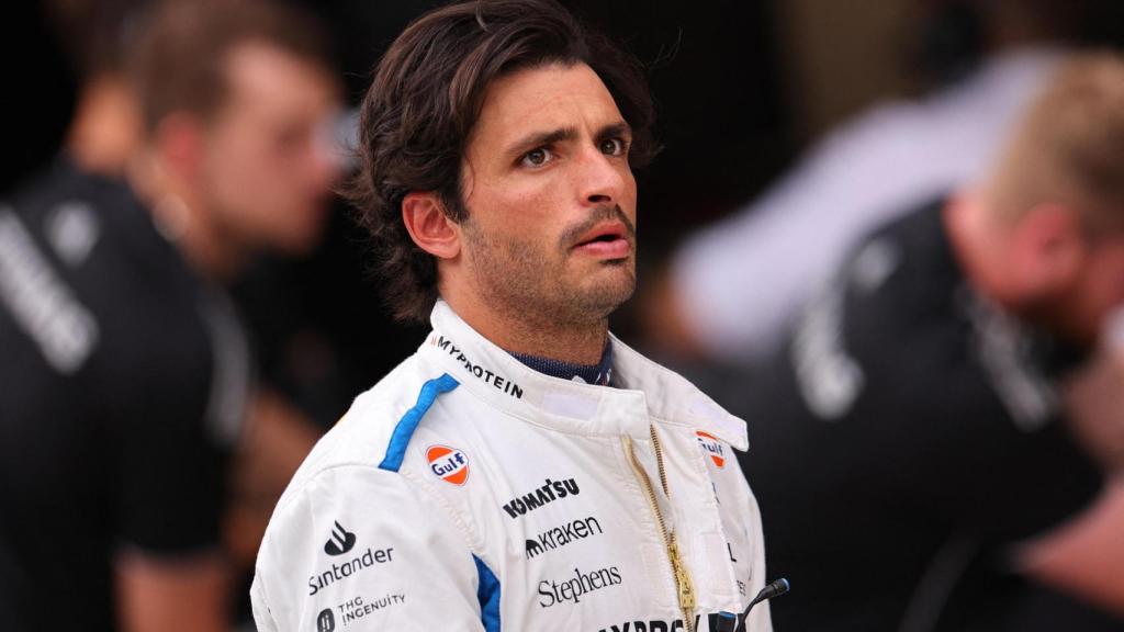Carlos Sainz, con rostro serio tras el GP de Hungría.
