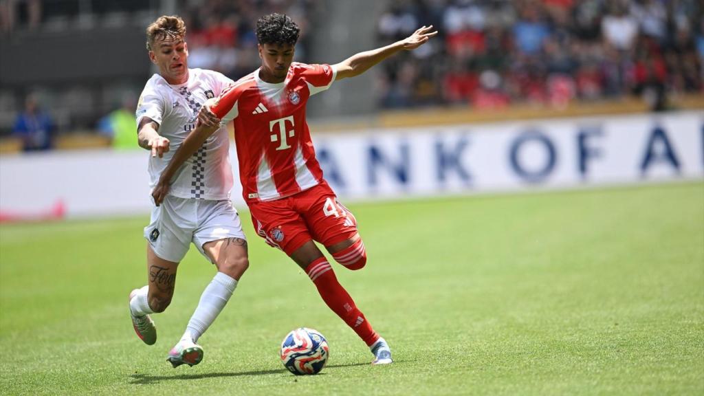 Adam Aznou, jugando con el Bayern Múnich en el Mundial de Clubes