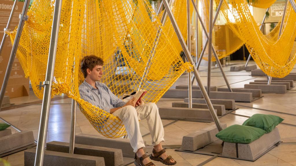 Siestódromo en el Círculo de Bellas Artes de Madrid.