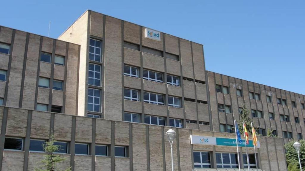 Exterior del hospital de Barbastro.