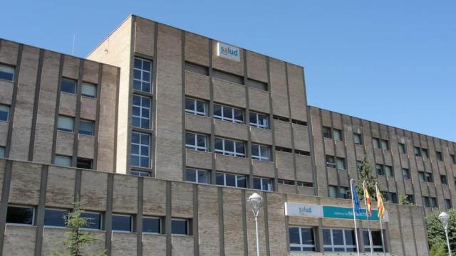 Exterior del hospital de Barbastro.