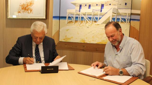 El presidente de la Fundación Caja Rural del Sur, José Luis García Palacios, y el presidente de la Cámara de Comercio de Sevilla, Francisco Herrero.