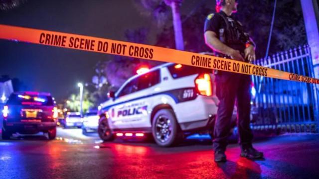 Un niño de 14 años mata a sus padres en Florida y llama a la policía para entregarse