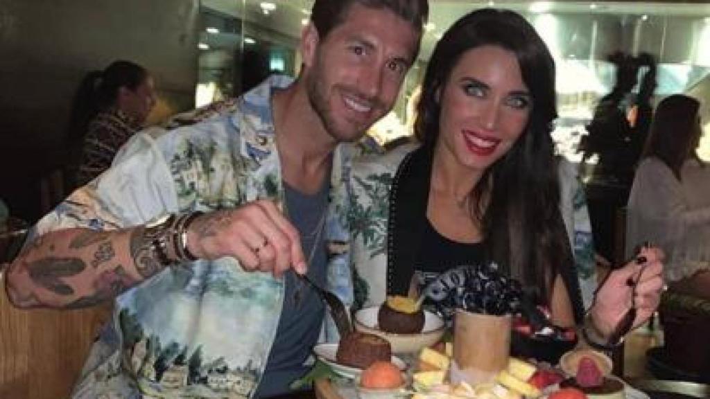 Sergio Ramos, junto a Pilar Rubio, en un restaurante