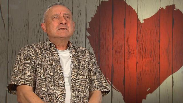 Un soltero de 'First Dates' se rompe por completo con su cita: Trabajé en la noche y siempre he estado emborrachándome