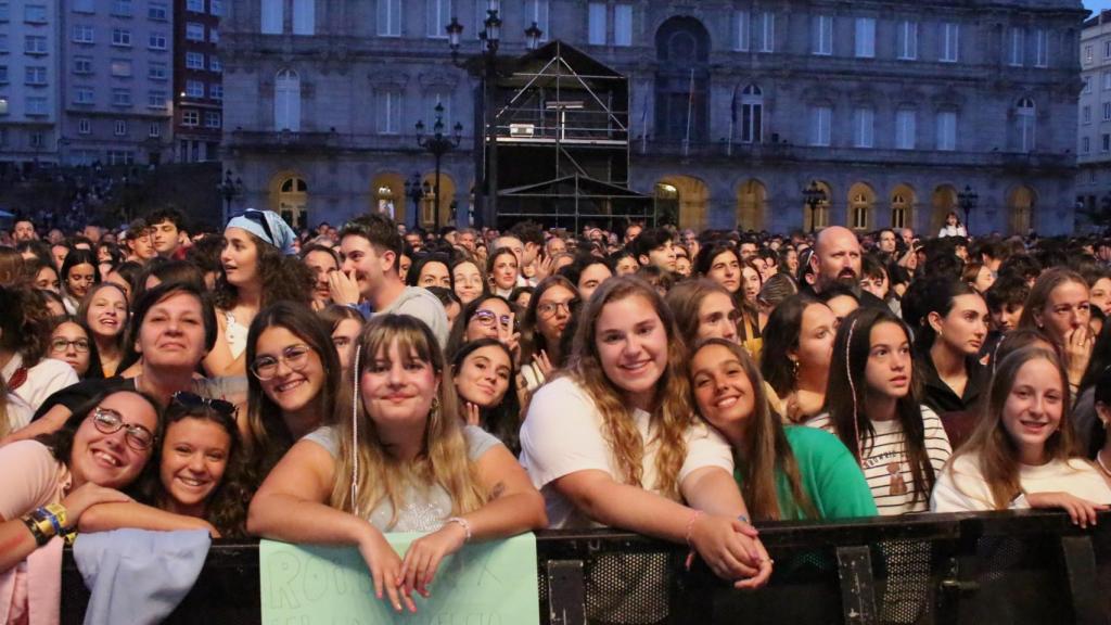 Público en Los 40 Summer Live 2025 en A Coruña.
