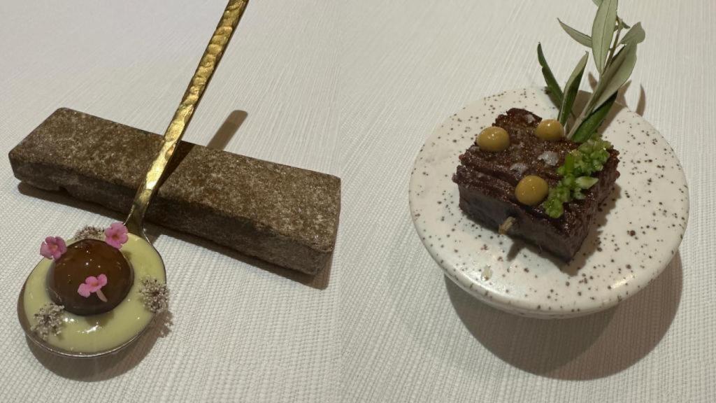 Mil Hojas de ternera mallorquina con mantequilla de especias.