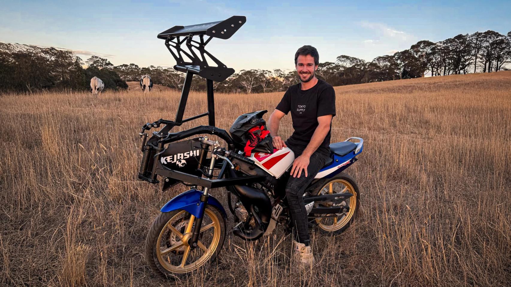 Kent Shillitoe con su prototipo