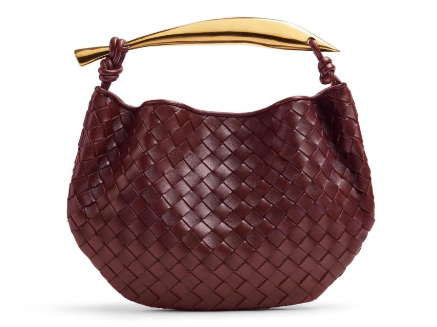 Detalle del modelo 'Sardine' de Bottega Veneta.