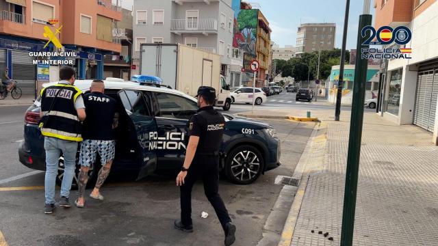 Siete detenidos por explotación sexual de mujeres en un piso de Gandia. Policía Nacional