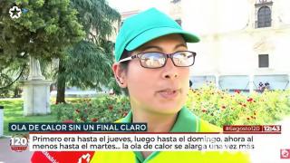 El calor no le impide trabajar.