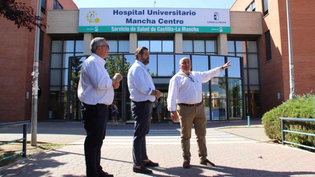 Visita de Paco Núñez al Hospital Mancha Centro de Alcázar de San Juan (Ciudad Real).