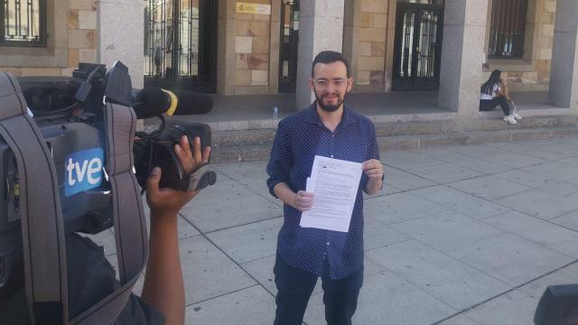 Miguel Ángel Llamas, coordinador de Podemos CyL, ha atendido a los medios de comunicación en Zamora
