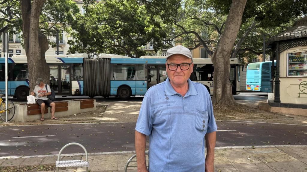 Un vendedor ambulante en Málaga.