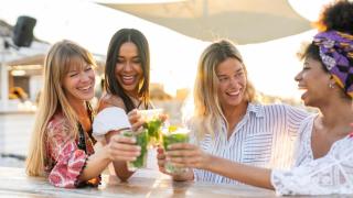 La propuesta infalible, una salida con amigas.