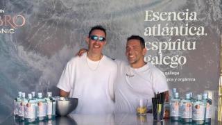 Daniel (a la izquierda) junto con su socio Julio Longueira