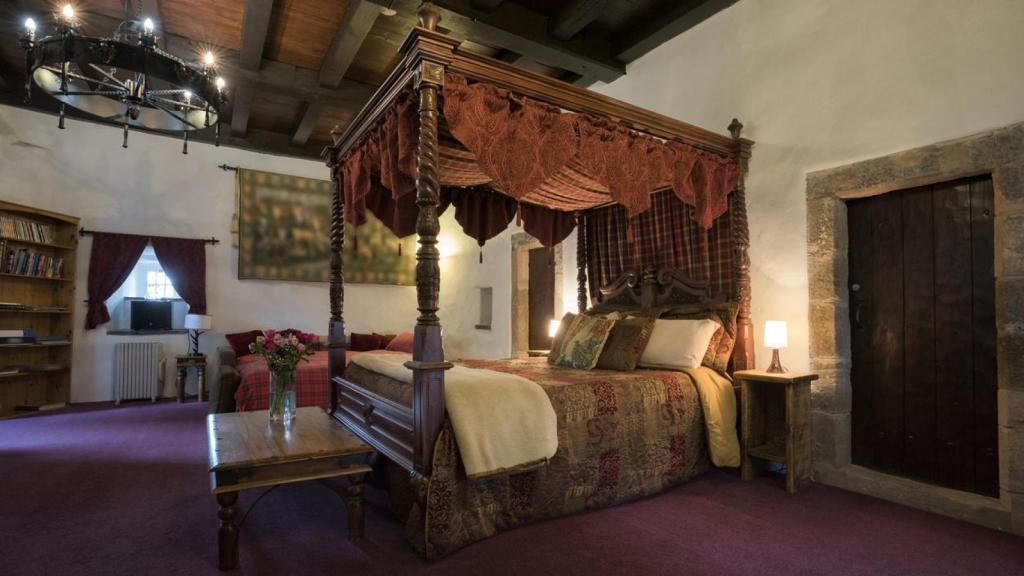 Habitación de estilo medieval.