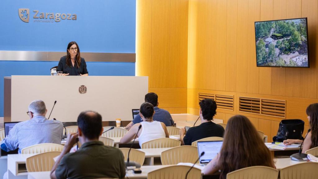 La concejala de Ambiente y Movilidad, Tatiana Gaudes, durante la rueda de prensa celebrada este viernes.
