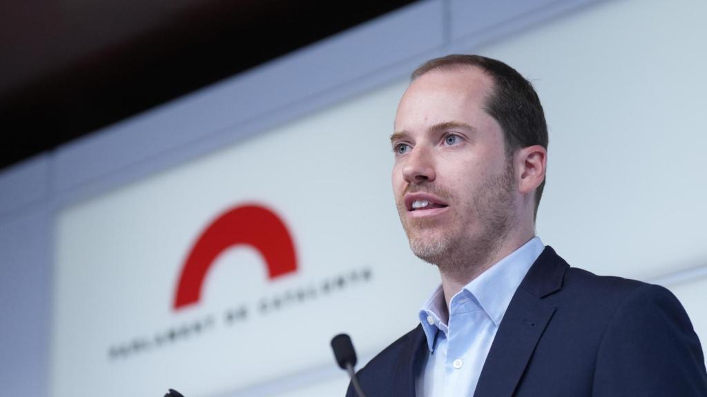 El portavoz del PP en el Parlament de Catalunya, Juan Fernández, el pasado mes de julio en rueda de prensa.