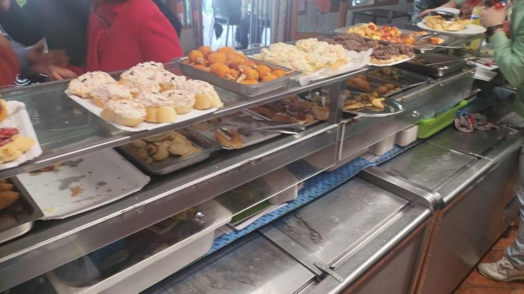 Varios pinchos que se pueden degustar en la barra