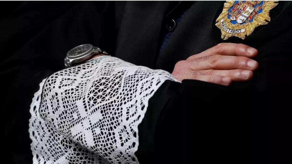 Imagen de la toga de un magistrado./