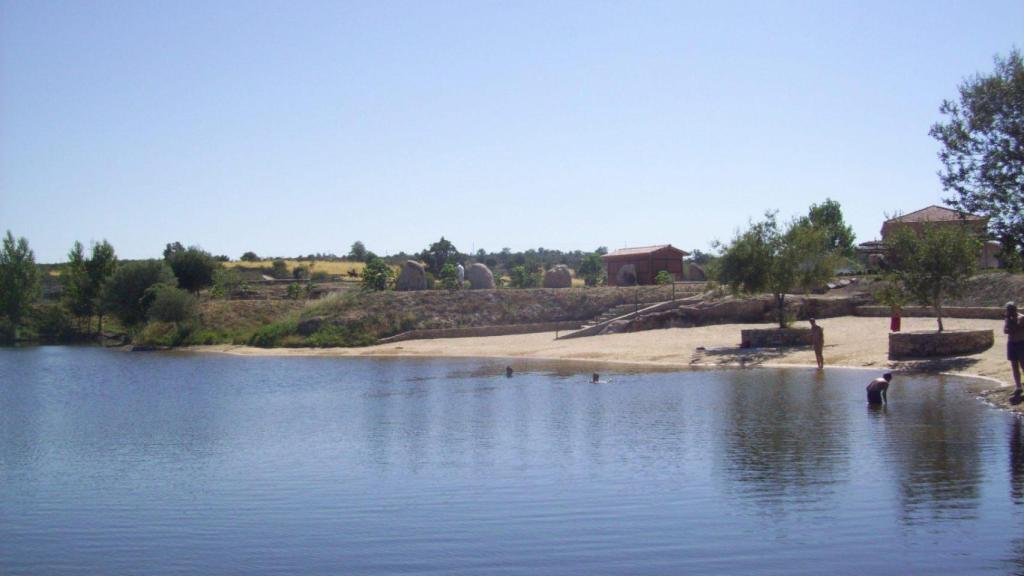 Imagen de la playa 'El Rocoso'