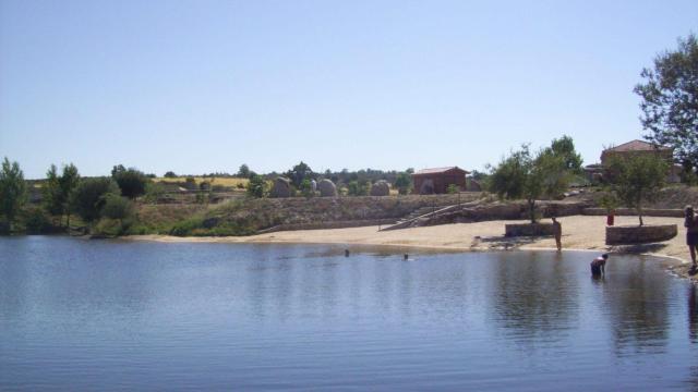 Imagen de la playa 'El Rocoso'