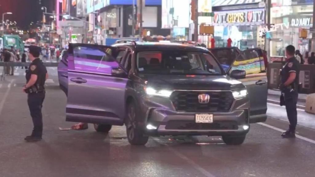 Al menos tres personas heridas por un tiroteo en Times Square: el atacante ha sido detenido